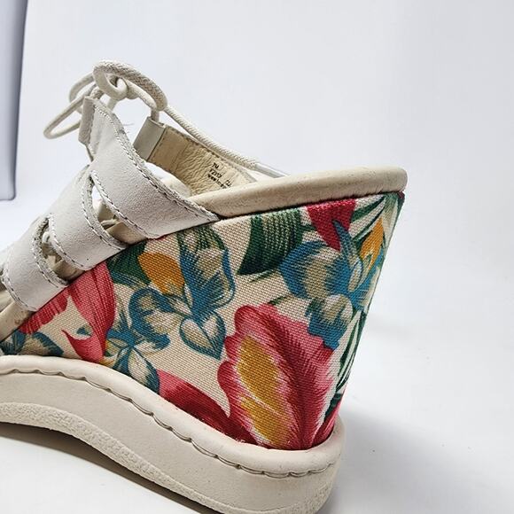 Born Wedge Sandals Women 7M Piru Tropical Floral Heel Bone White Leather F20101 - Picture 9 of 11